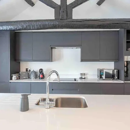 Recently Renovated 2 Bed In Hébergement de vacances
